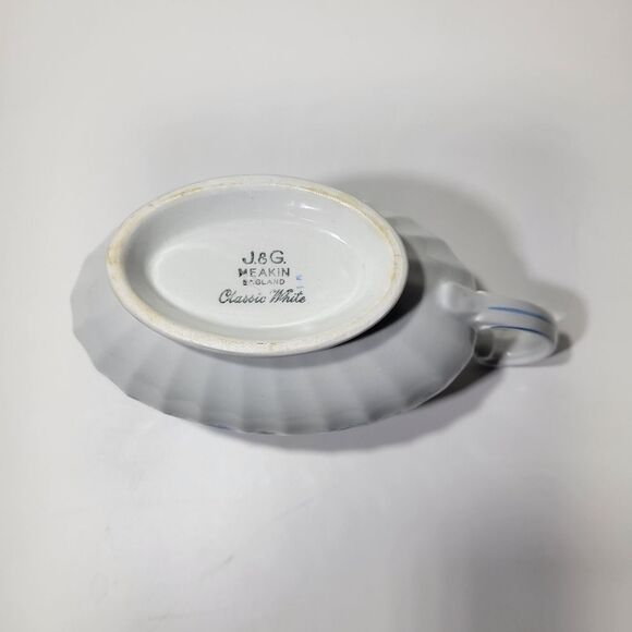 J and G Meakin of‎ England Classic White Fluted Ceramic Gravy Boat - Picture 5 of 6